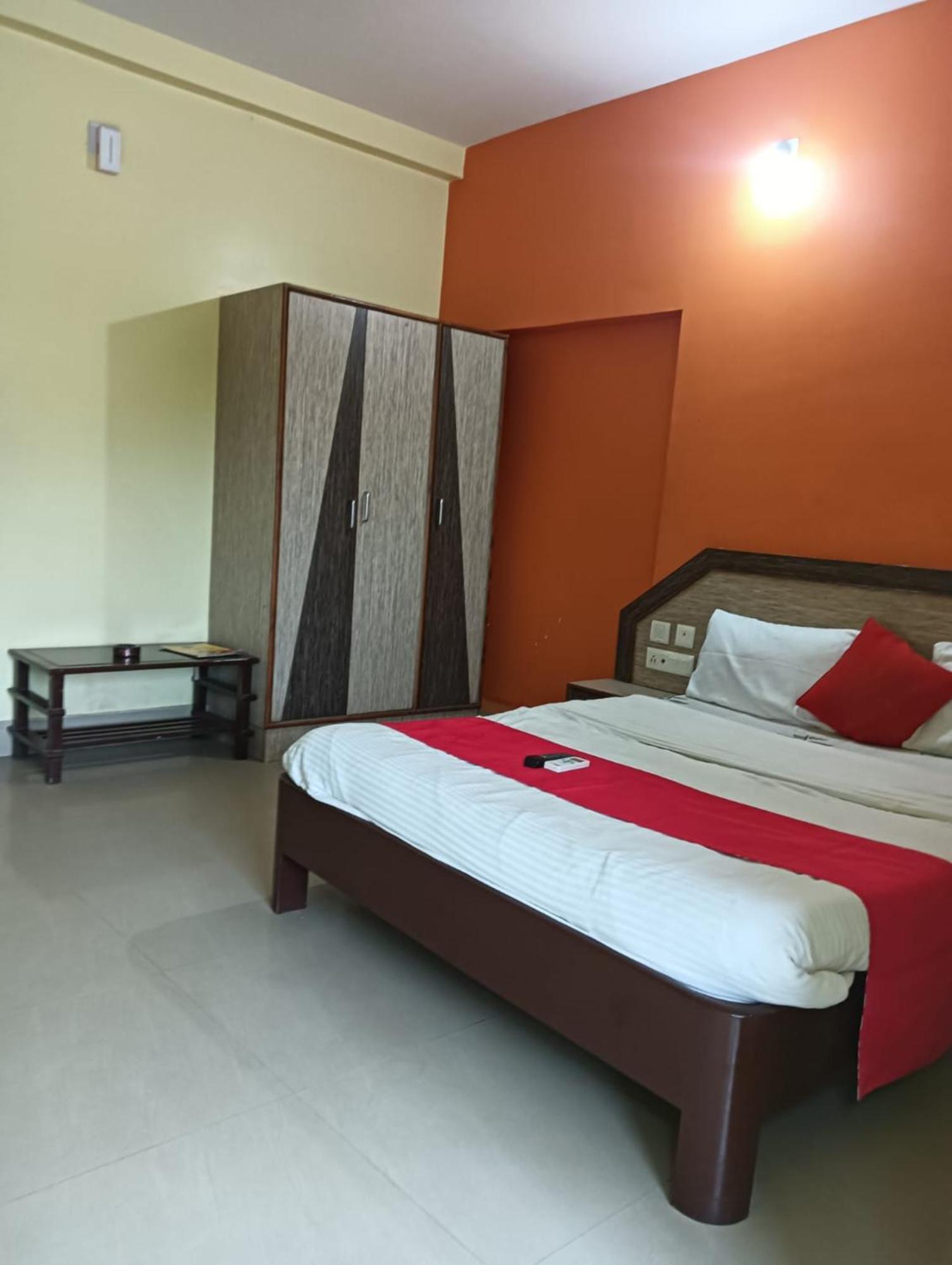 Hotel D2 Holiday Inn -Near Niladri Sea Beach - Puri - Official Verified Luaran gambar