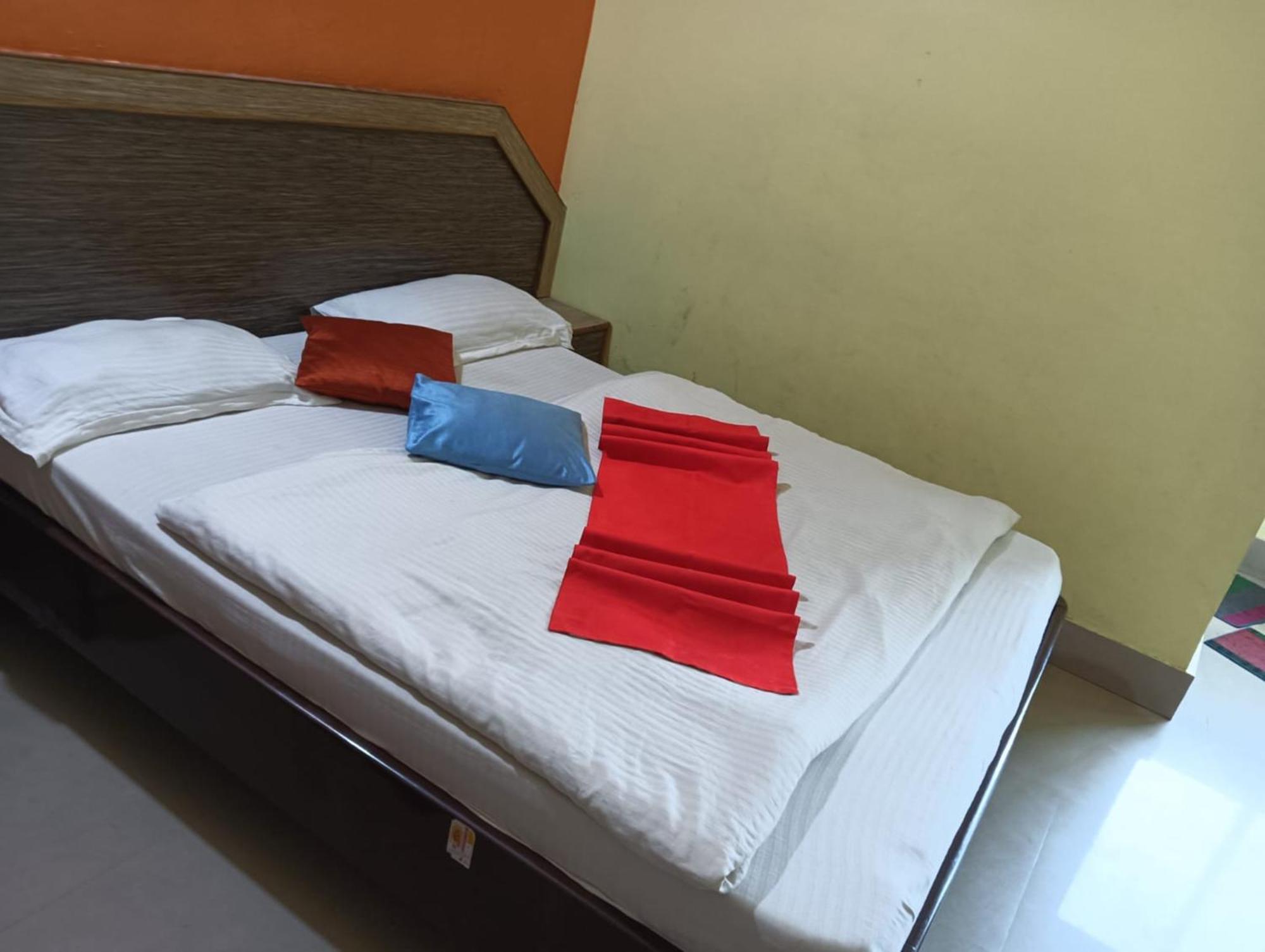 Hotel D2 Holiday Inn -Near Niladri Sea Beach - Puri - Official Verified Luaran gambar